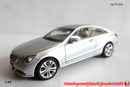 Mercedes - Benz E-Klasse Coupé. 1/43. Schuco